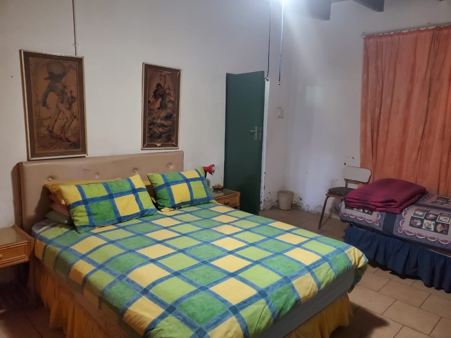 16 Bedroom Property for Sale in Trekoskraal Western Cape